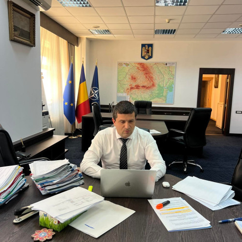 ministrul economiei, Radu Miruta, reacționează după explozia de la fabrica de armament de la Cugir
