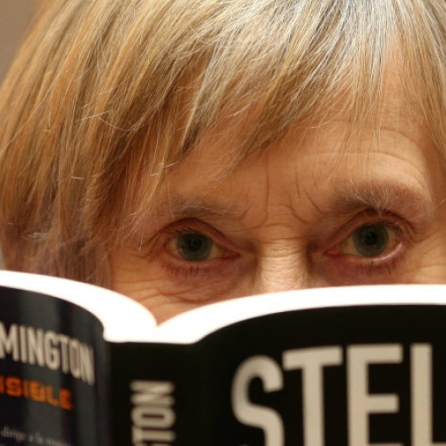 Stella Rimington, prima femeie care a condus serviciul britanic de securitate și contraspionaj MI5, a decedat la vârsta de 90 de ani, informează Reuters. Ea s-a alăturat MI5 în anul 1969 și a devenit șefa serviciului în 1992, rămânând în funcție până în 1996, conform Agerpres.