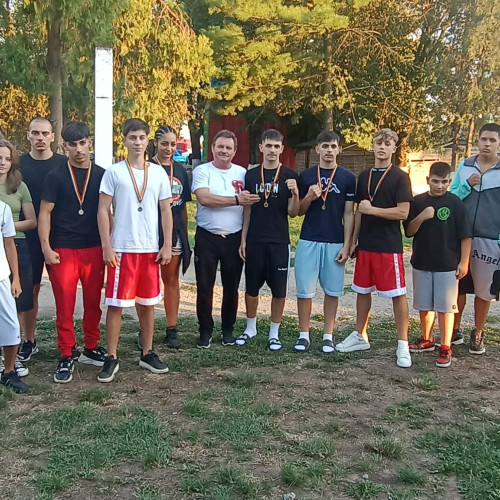 echipa de box a sibiuului a participat la &quot;Cupa Curtici&quot; din Bihor