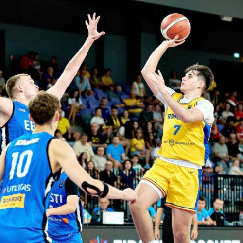 echipa națională U18 a României a terminat pe locul al patrulea la Campionatul European de baschet masculin Divizia B, care s-a desfășurat începând cu 25 iulie la Pitesti. La competiție au participat și trei jucători de la CSM BBA Petrolul Ploiești: Codruț Dinu, David Rasoga și Tudor Pirvu. Potrivit sursei, citează ziarulprahova.ro, "tricolorii" au avut un parcurs bun, cu cinci victorii și trei înfrângeri, și au ratat promovarea în Divizia A, unde primesc primele trei clasate.