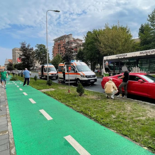 accident grav în alba Iulia: două femei lovite de o mașină pe trotuar