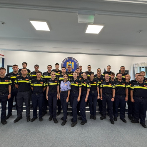 elevi ai școlilor de poliție în practică în județul Neamț