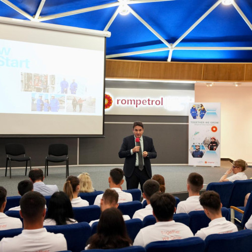 Program de pregătire pentru studenți și tineri profesioniști în domeniul energetic la Rompetrol
