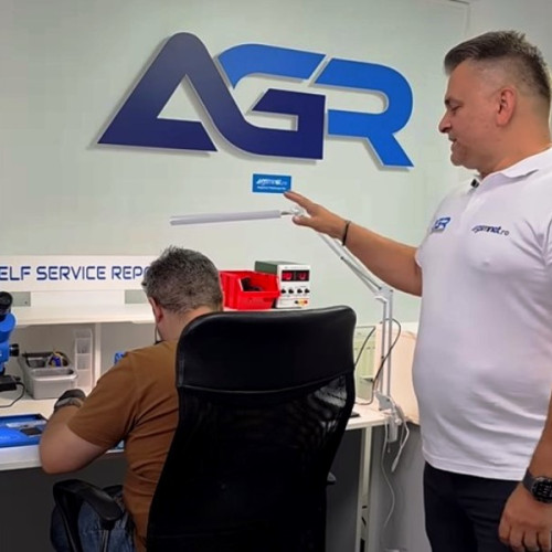 gsm zone lansează la iași primul service de tip "self-repair" în România
