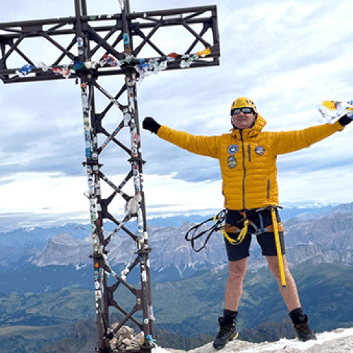 politist hunedorean a cucerit varful marmolada, în alpinism de performanță