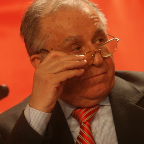 Ion Iliescu, primul președinte al României după Revoluția din 1989, a decedat la vârsta de 95 de ani, după ce în luna iunie a fost internat la spitalul Agrippa Ionescu din București. Cu câteva zile înainte de internare, fostul șef de stat a acordat un interviu amplu lui Ionuț Vulpescu, în care a vorbit despre putere, alegerile din 1990 și despre eticheta de &quot;președinte bolșevic&quot;.