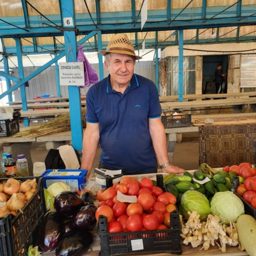 &lt;Titulul: agricultorul Covaciu: „Muncesc pentru plăcere, nu pentru bani” /&gt;