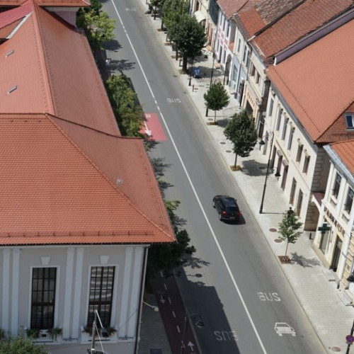 Licitație pentru vânzarea unui imobil din Bistrița