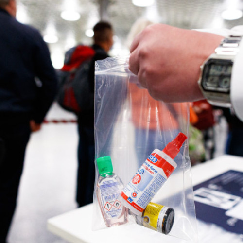 Aprobarea noilor scanere CT în UE ar putea duce la ridicarea restricțiilor privind lichidele din bagajele de mână