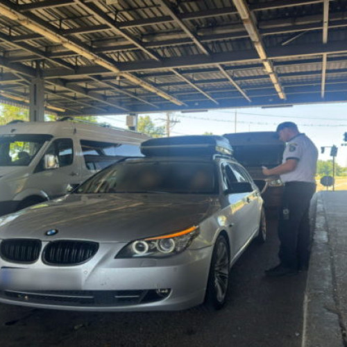 Contrabanda la granița de nord a Județului Botoșani: polițiștii au confiscat bunuri ilegale