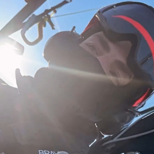 Un clujean a demonstrat calm și profesionalism într-o situație extremă în timpul unui zbor cu parapontul