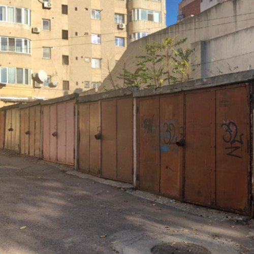 clujenii solicită continuarea demolării garajelor de pe strada Crinului