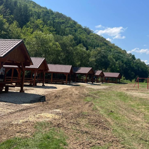 Primăria Galda de Jos a deschis un nou spațiu pentru picnic în satul Poiana Galdei