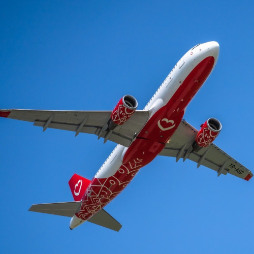 anunț oficial pentru zborurile Sibiu-Istanbul. operatorul român Animawings a depus deja cererea pentru a începe aceste zboruri, iar acum documentele sunt în curs de analiză de către autoritățile din România și Turcia, menționează sursa turnulsfatului.ro. După aprobarea oficială, va fi făcut public programul exact al rutei.