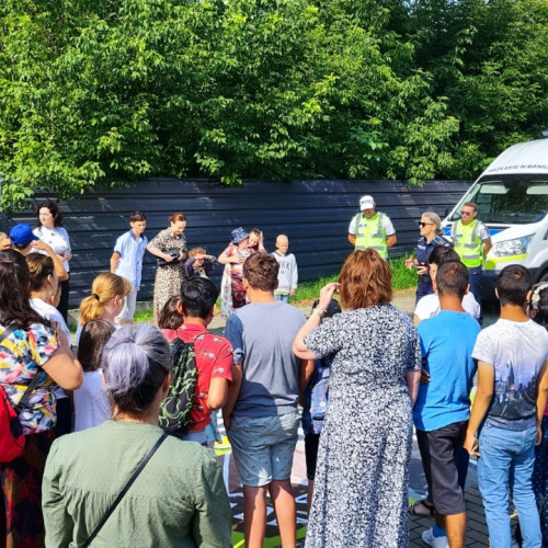 Activități preventive ale poliției în Roman pentru siguranța pietonilor și bicicliștilor