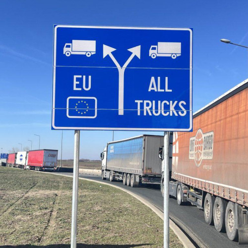 Creșterea costurilor RCA afectează grav transportatorii din România după eliminarea plafonării tarifelor
