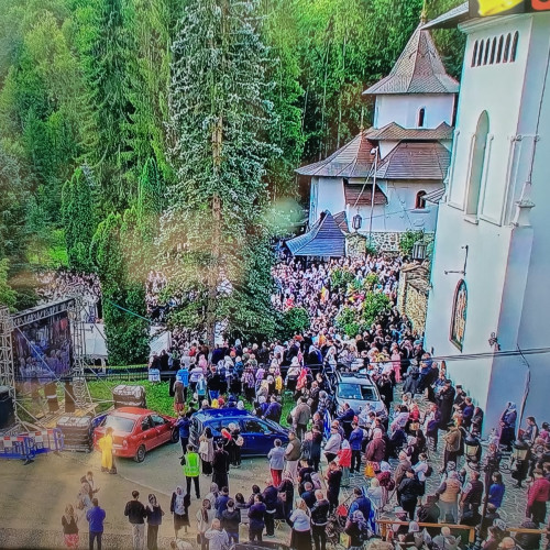 Ceremonie de proclamare a canonizării sfintilor paisie și cleopa la manastirea sihastria