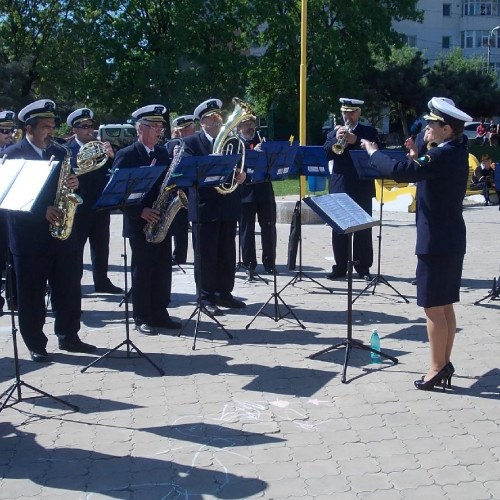 concerturi ale fanfarei "Muzica Apelor" în Constanța