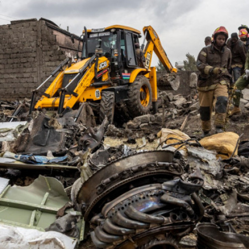 accident grav de avion ambulantă peste casele din Nairobi, cel puțin șase morți