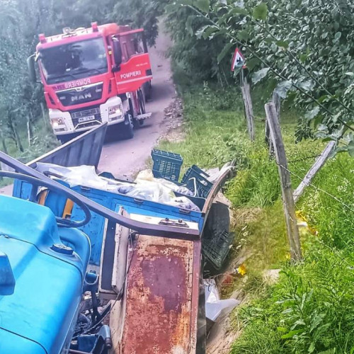accident grav cu tractor în malu cu flori