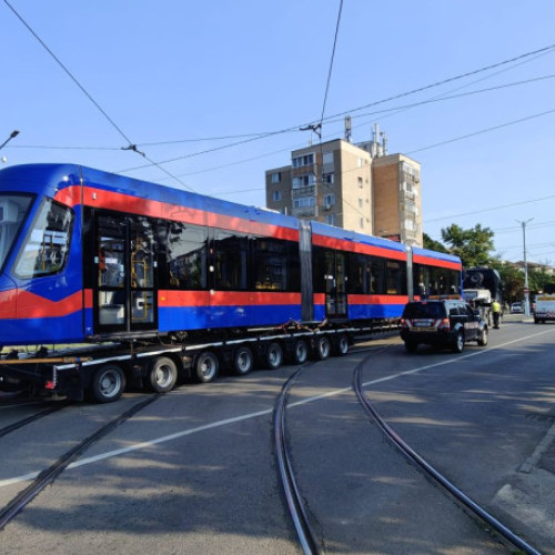 Al patrulea tramvai nou ajunge în Oradea în cadrul proiectelor de modernizare a flotei