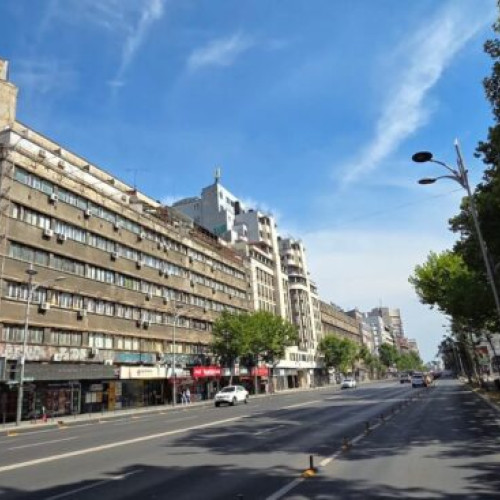 consolidarea blocului ARO de pe bulevardul Gheorghe Magheru, unde se află cinematograful Patria