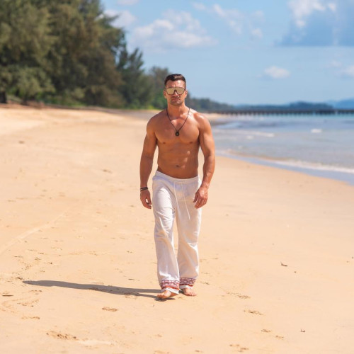 Directorul de vânzări al unei companii din Botoșani, ispita la emisiunea "Insula iubirii"