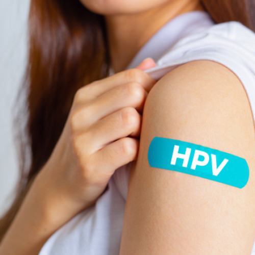 Guvernul extinde programul de vaccinare anti-HPV pentru tineri începând din 2025