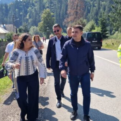 delegatie americana aduce ajutoare la brosteni, suceava