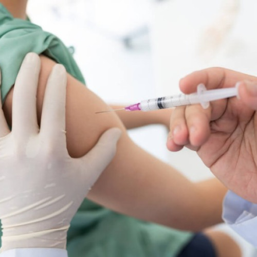 Extinderea vaccinării anti-HPV pentru tineri în România