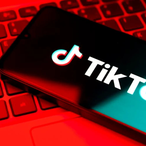 Riscuri pentru sănătate legate de tendințele de pe TikTok