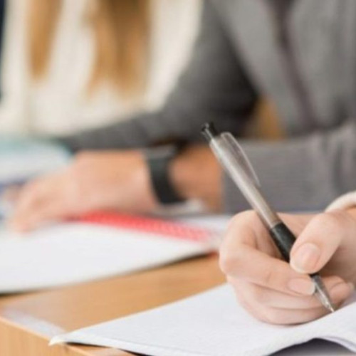 Ministerul Educației lansează în consultare un nou cod pentru prevenirea discursului instigator la ură