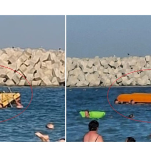 incident în Costinești: tinerii au creat panică pe plajă