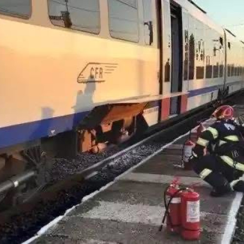 accident între tren și motocultor în comuna prundeni