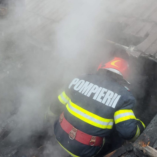 Incendiu la magazin și depozit din județul Hunedoara
