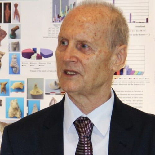 lansarea romanului „teino kor” la castelul pelisor din sinaia