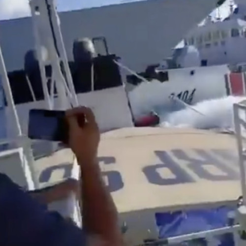 incident între nave chineze și filipineze în apele disputate din Marea Chinei de Sud