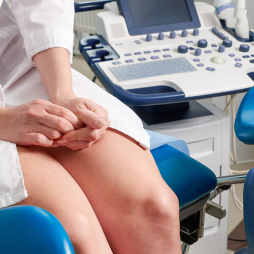 cererea crescuta de cazuri de endometrioza la femei și adolescente în România