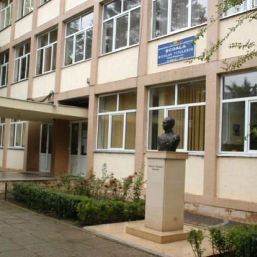 Probleme la școala Nicolae Titulescu: elevii riscă mutarea orelor în după-amiaza