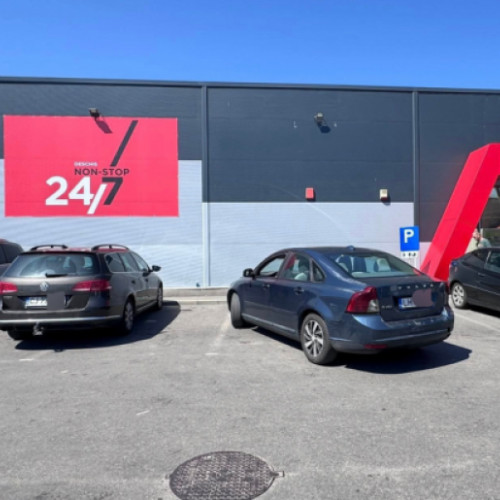 incident în parcarea unui supermarket din florești