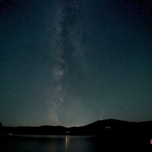 Perseide 2025: cel mai bun moment pentru observarea meteoriilor în noaptea dinspre 11 spre 12 august