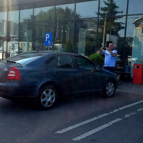 Poliția locală din Bacău a amintit despre amenzile pentru parcare ilegală