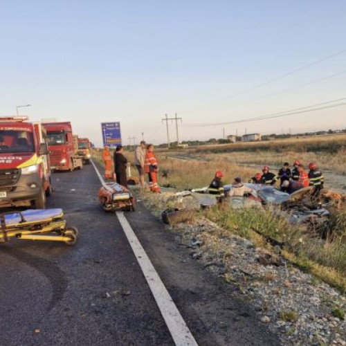 accident grav pe centura timișoarei: patru răniți și o persoană incarcerată