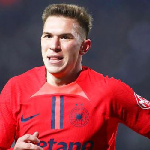 Mutarea mijlocașului Andrei Gheorghita de la FCSB la Universitatea Cluj, deși întârzie, va avea loc în cele din urmă, confirmă oficialii &quot;roș-albaștrilor&quot;. Fotbalistul de 23 de ani urmează să fie transferat sub formă de împrumut până la sfârșitul sezonului curent.