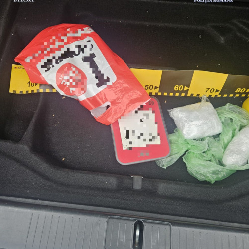 bărbat portughez prins în flagrant în roman cu 360 de grame de cocaină