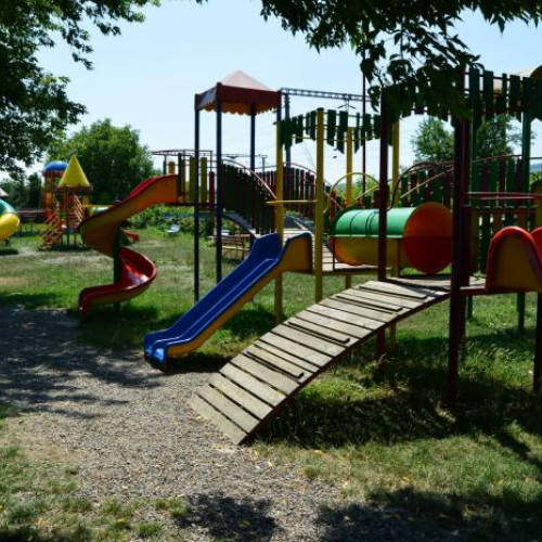 Creșterea sesizărilor privind tulburarea ordinii în zonele de joacă din Buzău