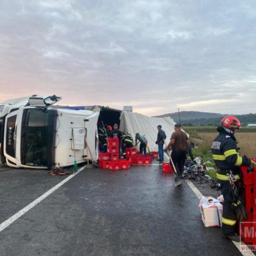Accident pe E58: TIR răsturnat blochează traficul în Copalau