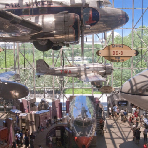 Casa Alba intenționează să revizuiască muzeele Smithsonian înainte de aniversarea a 250 de ani de la fondarea Statelor Unite