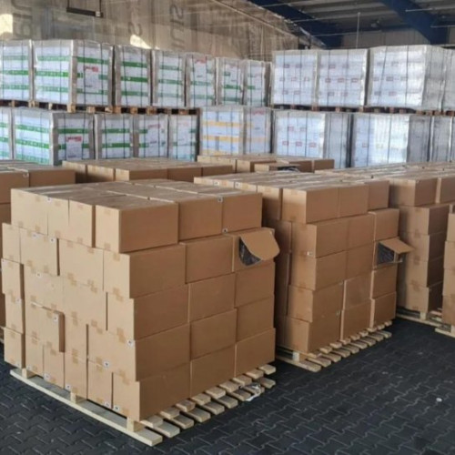 Polițiști de frontieră și inspectori vamali din Constanța au descoperit o lot de țigări de contrabandă