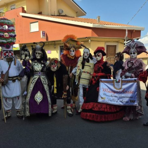 Romania a participat la un festival european de tradiții cu grupul de cucii din Branesti